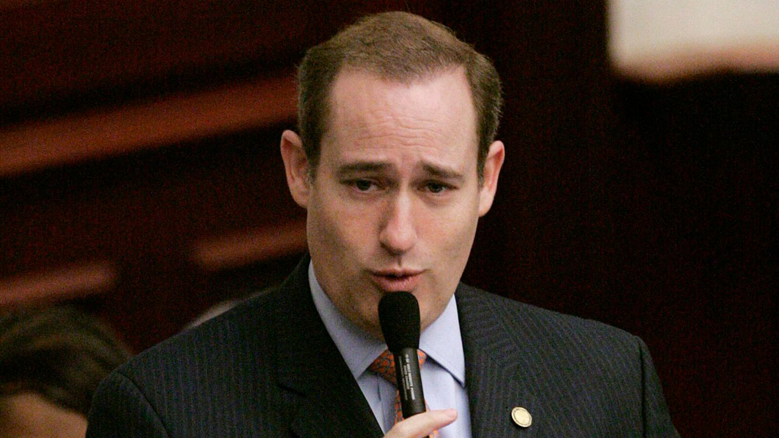 cheats/2012/02/25/fl-house-rep-resigns/florida-lawmaker-suspected-stalking-attorney-cheat_usdnq4