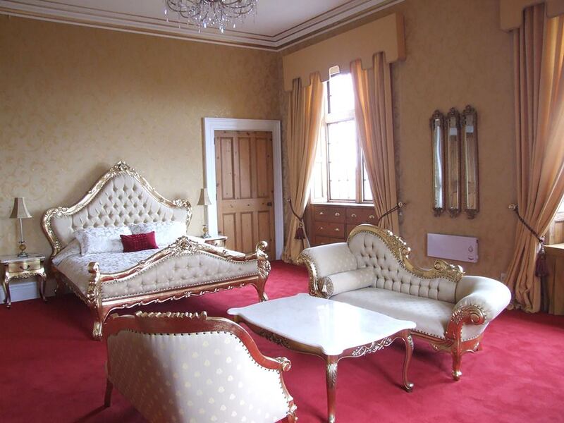 190917-mcnearney-omg-i-want-to-rent-this-house-welsh-castle-09_oc2kwx