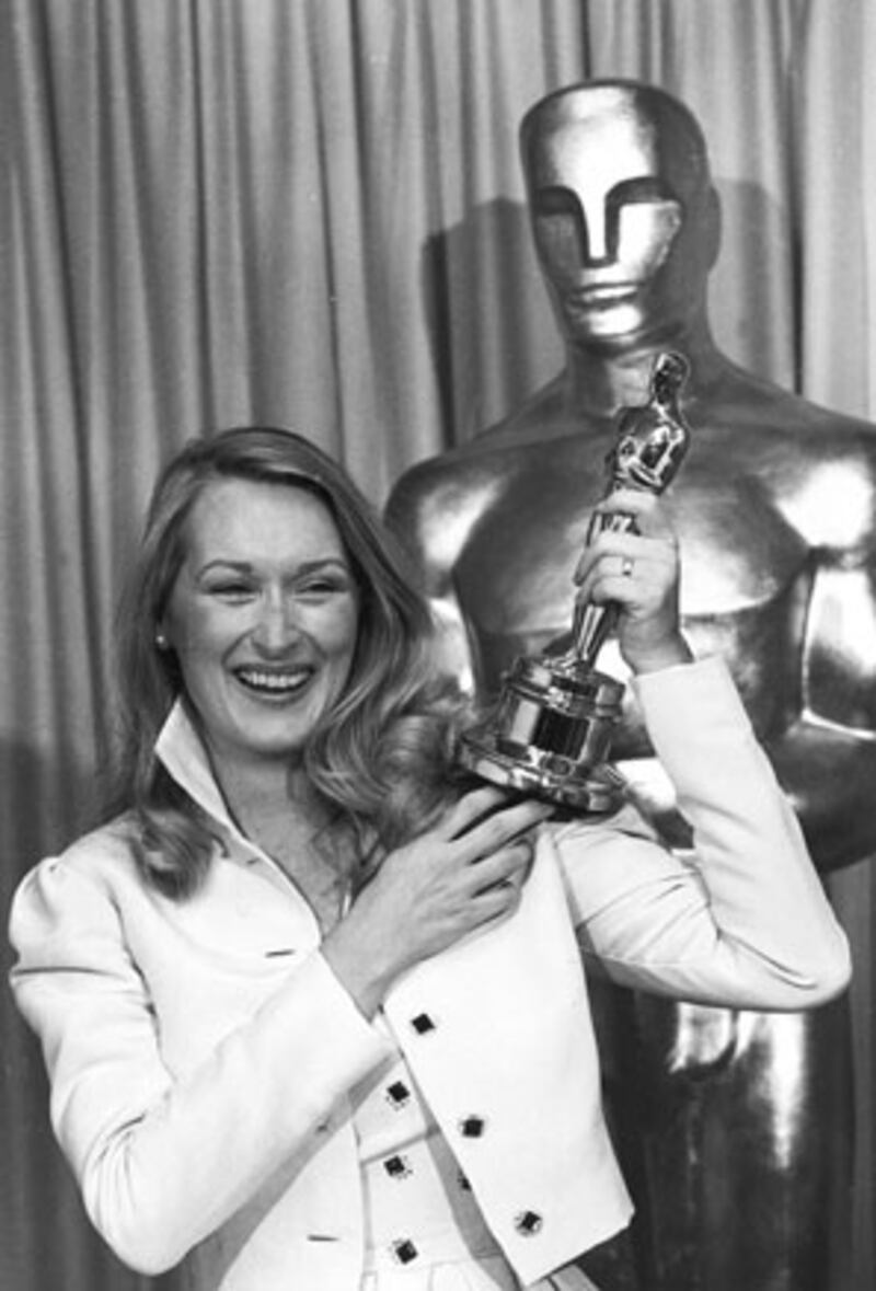 galleries/2010/03/04/meryl-streep-s-oscars/meryl-oscars---1980_wgvydr