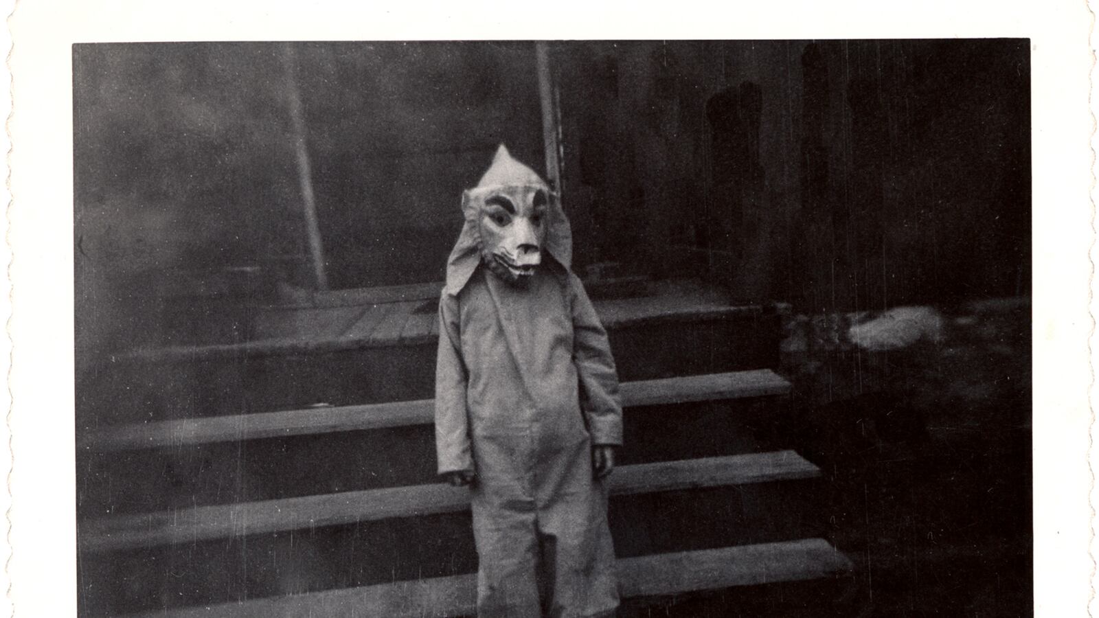 galleries/2015/10/31/amazing-vintage-halloween-costumes/151030-costumes-02_zrnqni