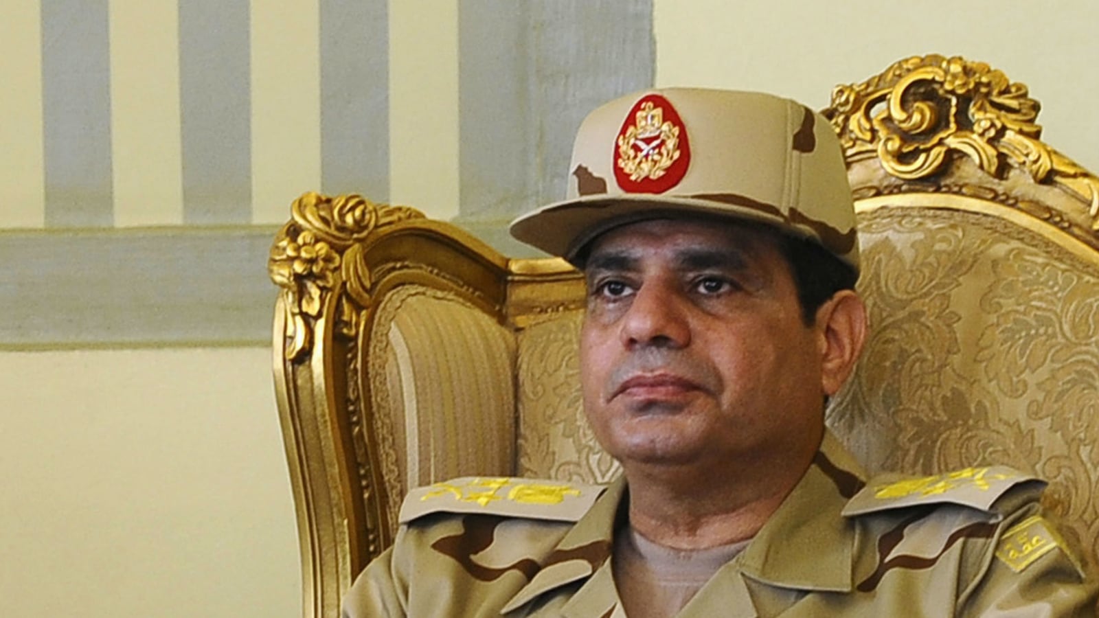 cheats/2014/07/30/arab-states-back-away-from-hamas/140730-elsisi-cheat_khrvu1