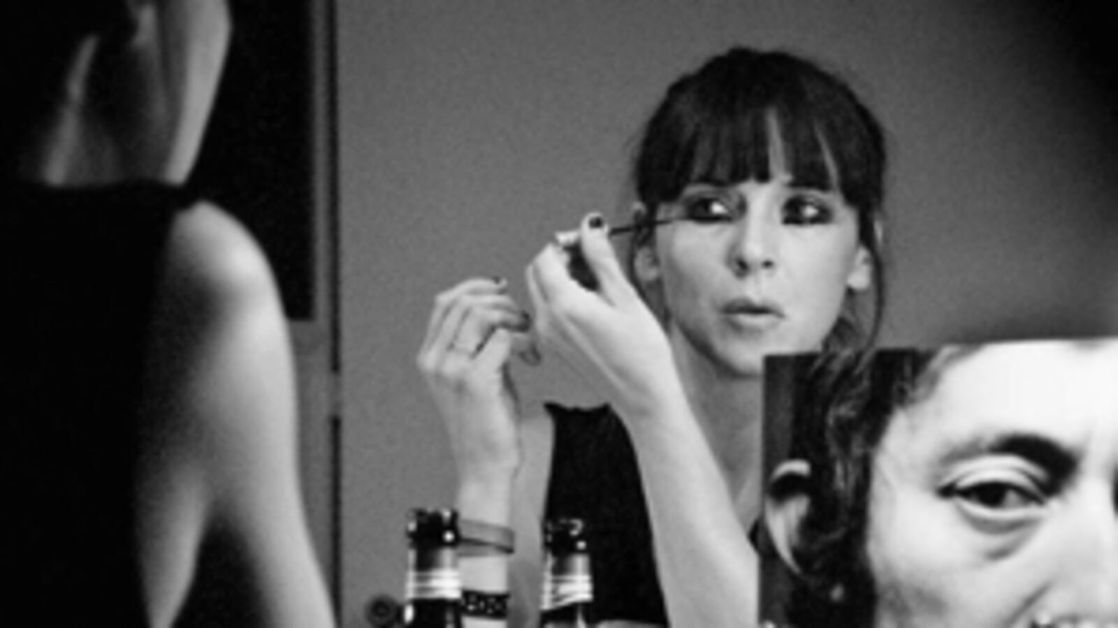 articles/2009/04/10/clawed-by-cat-power/goodman-cat-power-2_ygpb9e