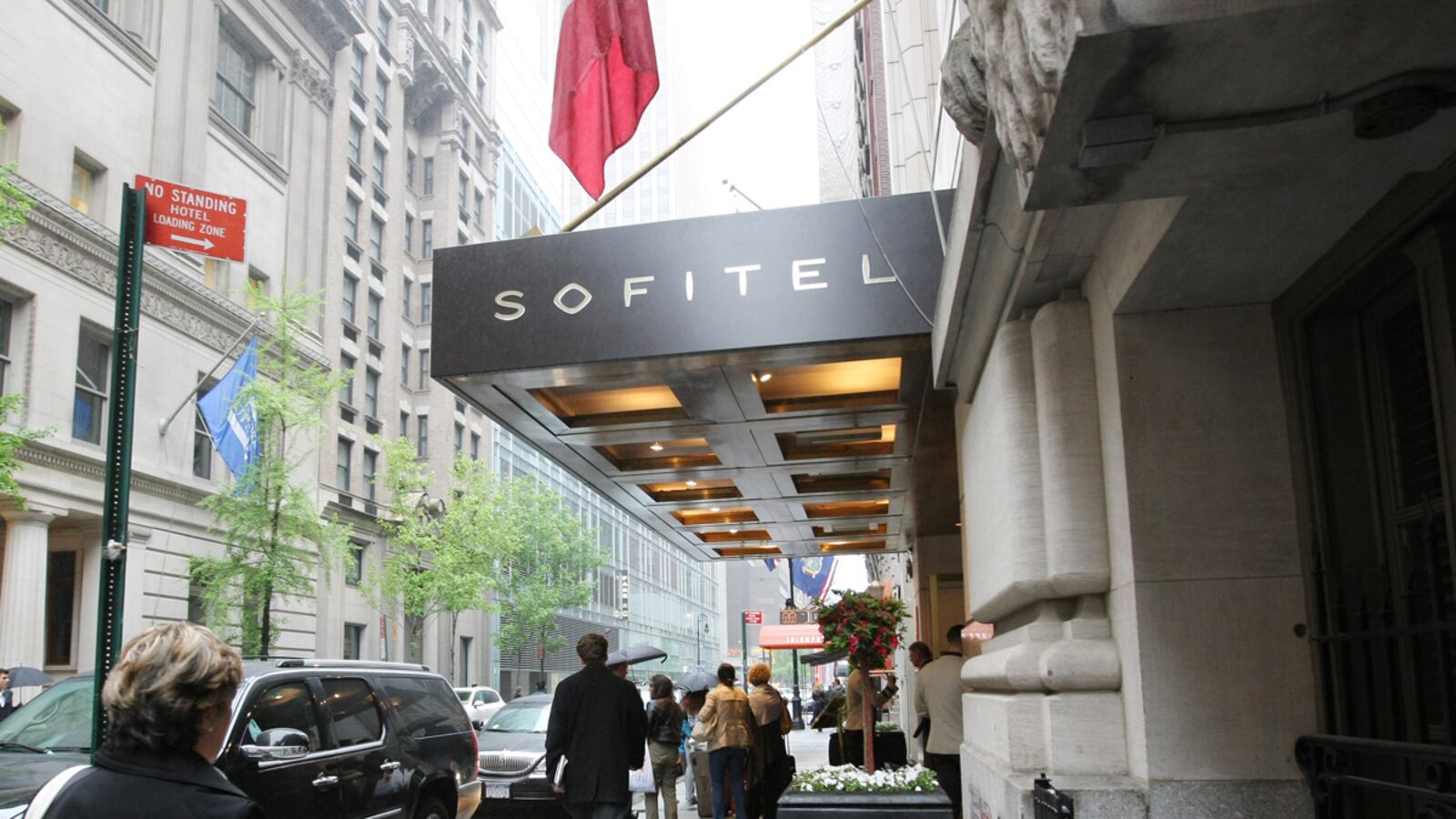 cheats/2011/07/02/report-dsk-maid-worked-as-prostitute/strauss-kahn-hotel-maid-prostitute-cheat_joto8q