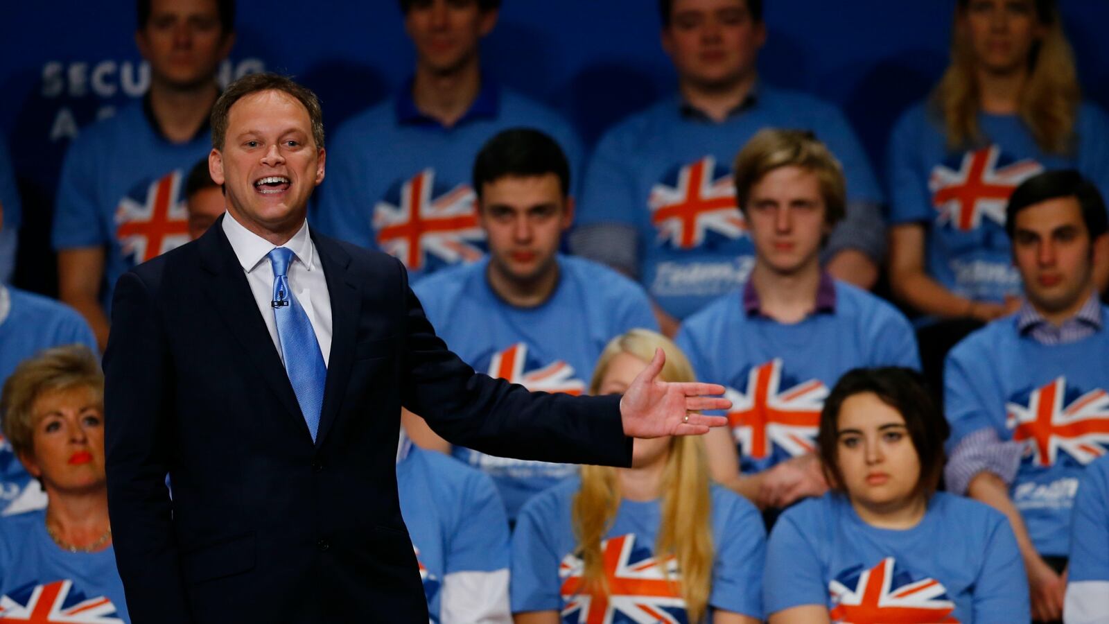 cheats/2015/11/28/uk-minister-resigns-over-bullying-crisis/151128-uk-minister-cheat_awiah6