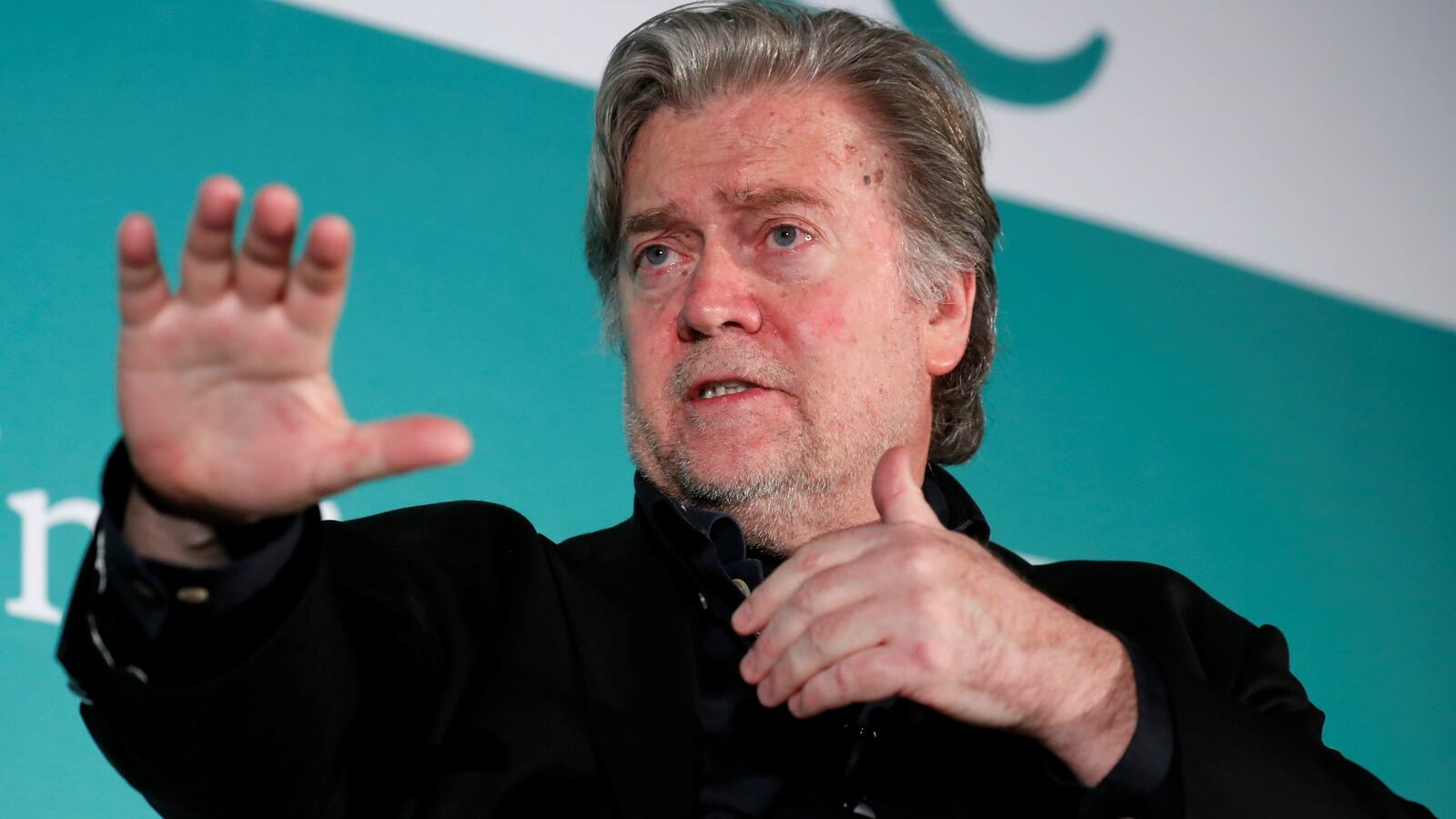 171128-steve-bannon-roy-moore-cheat_jzq9ez