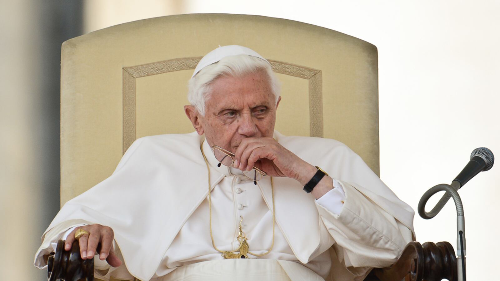 cheats/2012/04/05/pope-slams-austrian-priests/pope-rebukes-austrian-dissident-priests-cheat_ggvc85