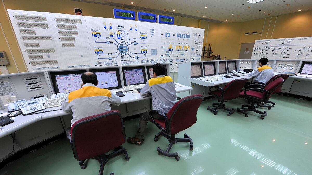 cheats/2012/05/29/iran-targeted-in-cyberattack/iran-nuclear-facility-schneiderman_ktyd9y