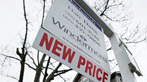 cheats/2009/02/12/home-prices-plummet/home-prices-reduced_t8nvcs