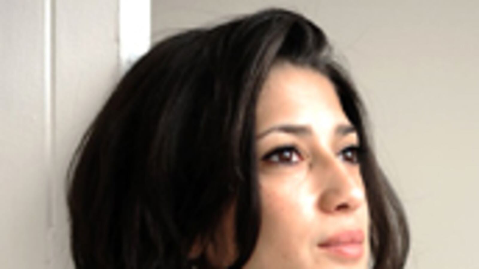 cheats/2010/04/18/growing-up-bhutto/on-the-brink---01---bhutto_86816_cffkek