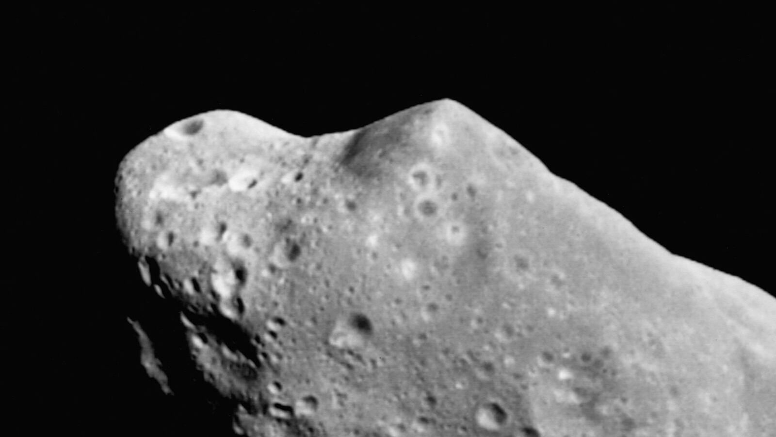 cheats/2012/04/21/cameron-wants-to-mine-asteroids/asteroid-cameron-planetery-resources-cheat_c7fnap