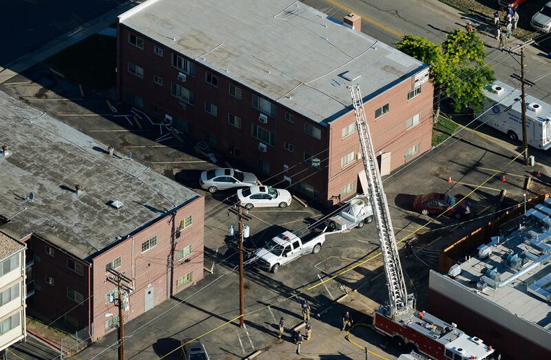 galleries/2012/07/20/aurora-colorado-dark-knight-shooting-photos/update-gal-co-shooting-14_hyig1i