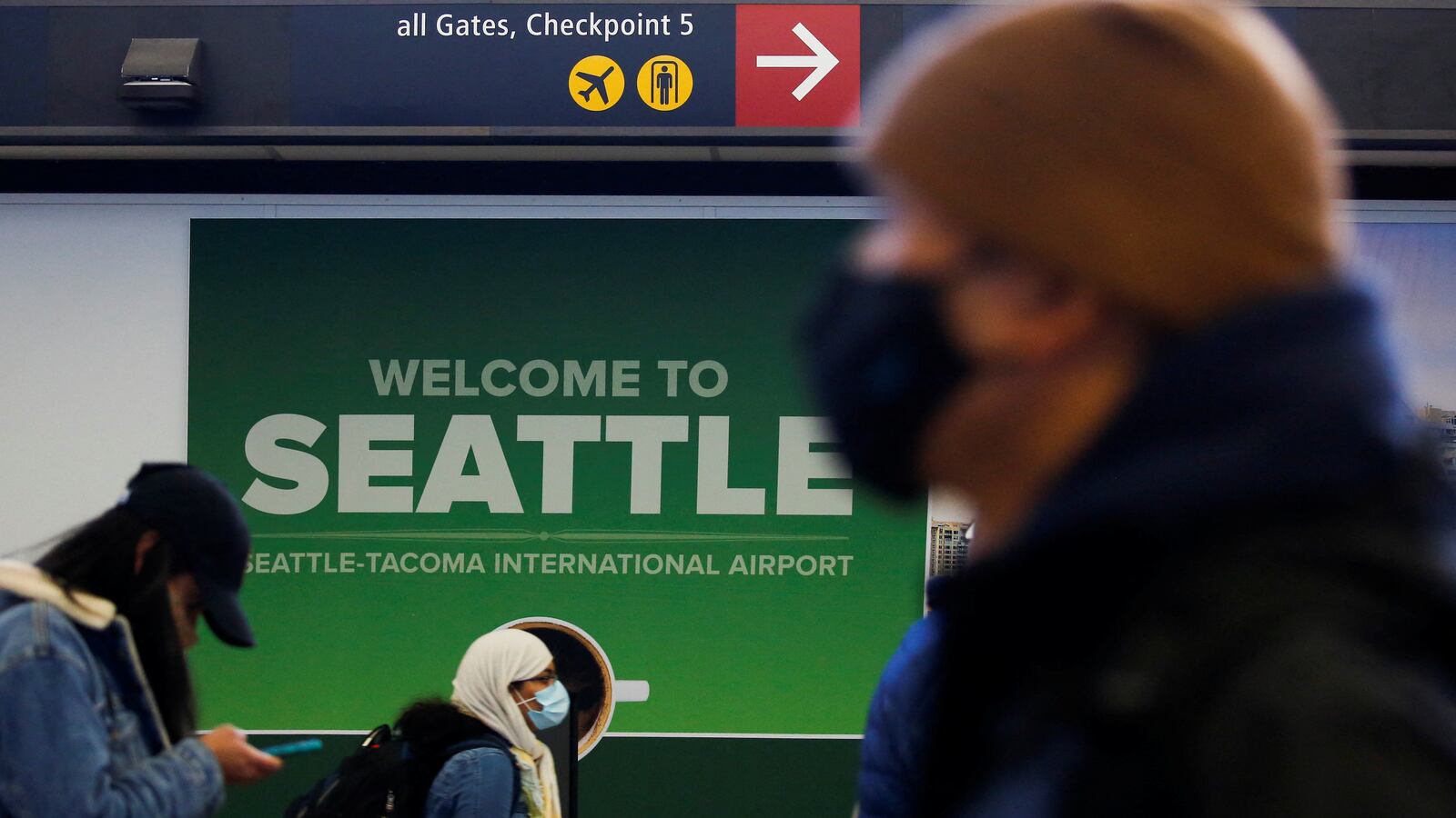U.S. Army Officer James Benecke allegedly molested two teens flights to Seattle.