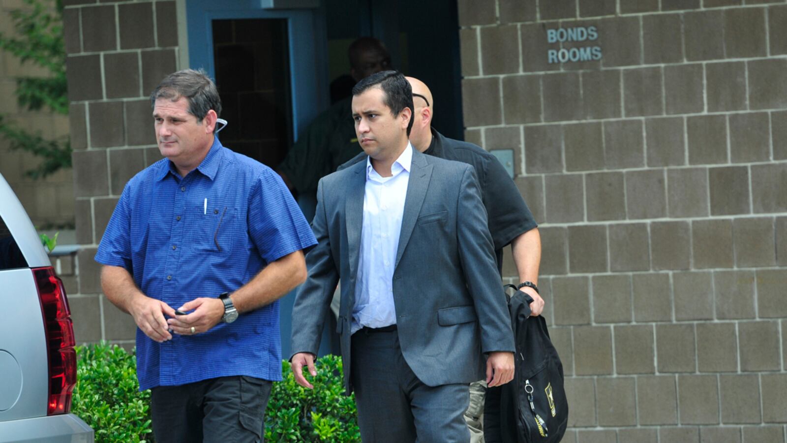 cheats/2012/07/06/zimmerman-released-from-jail/george-zimmerman-released-cheat_r62kcn