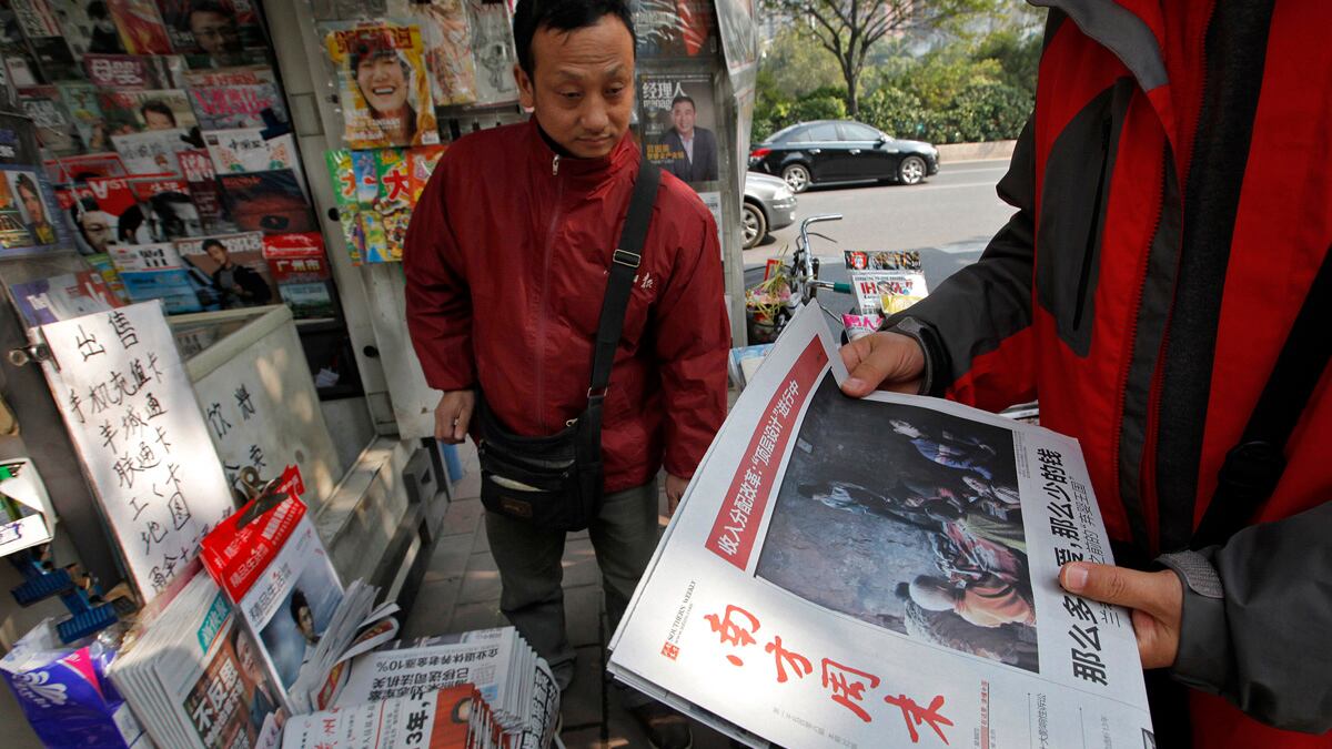 cheats/2013/01/10/chinese-newspaper-back-in-print/130110-china-censorship-publish-cheat_f9npaw