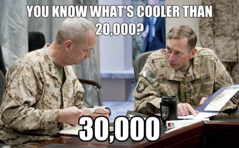 galleries/2012/11/14/the-best-memes-of-the-petraeus-affair/petraeus-memes-9_mokeq4