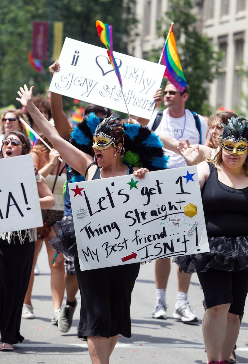 galleries/2013/06/30/celebrate-america-s-gay-pride-parades-photos/130630-gay-pride-update9_bwepn7