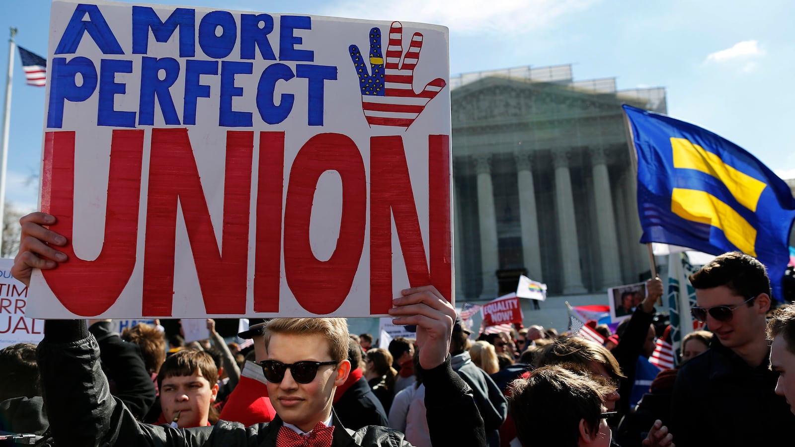 articles/2014/04/17/is-the-gop-finally-getting-hip-to-gay-marriage/140416-mckinnon-gay-marriage-tease_akugeg