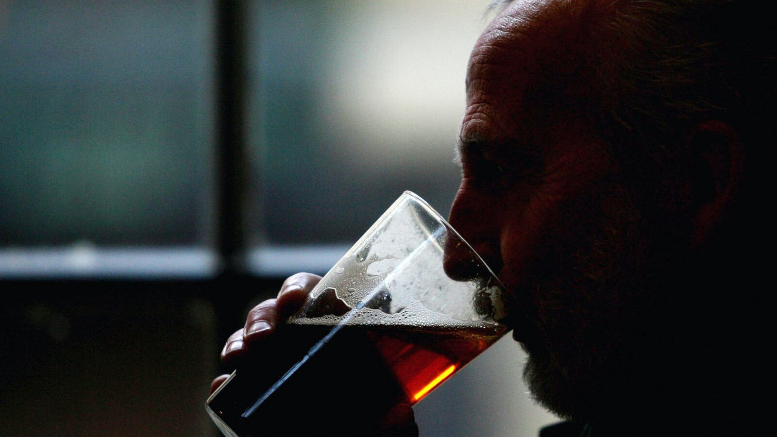 cheats/2014/06/28/cdc-over-drinking-claims-88k-u-s-lives/140628-drinking-kills-cheat_jvcyfd