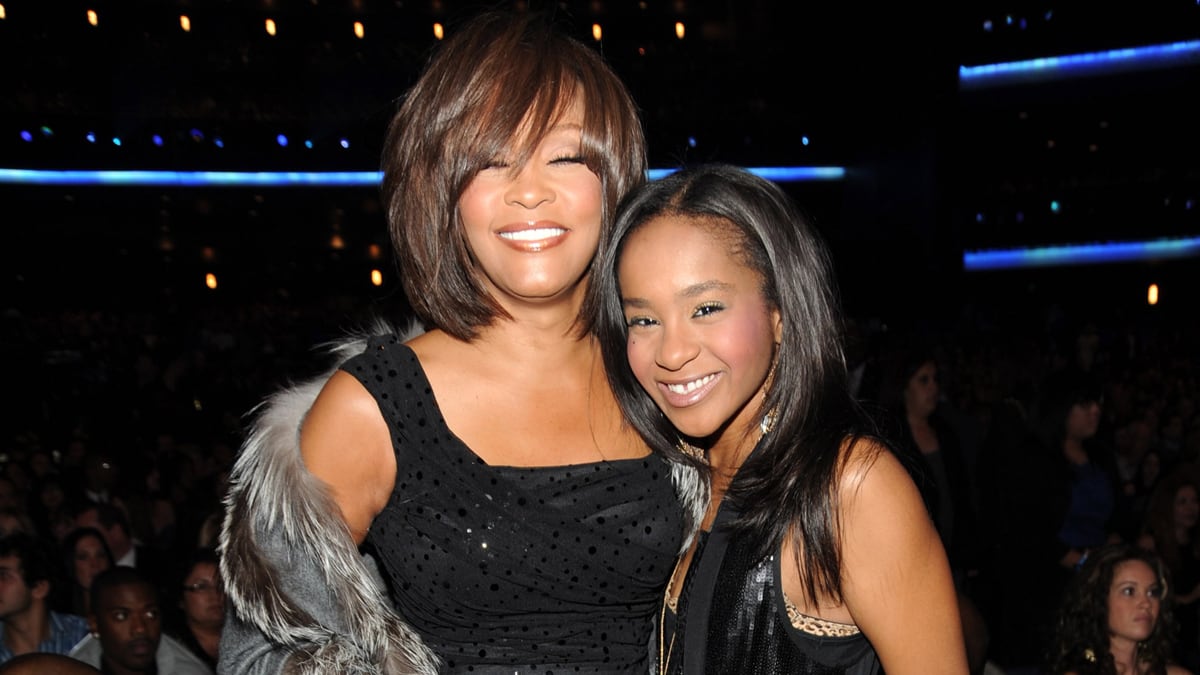 cheats/2012/02/12/bobbi-kristina-brown-rushed-to-hospital-report/bobbi-christina-brown-cheat_tadjz5