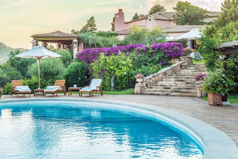 galleries/2014/10/18/omg-i-want-this-house-porto-cervo-italy/141014-omg-villa-forte-porto-12_yafasm