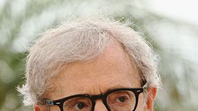 cheats/2009/03/23/woody-sics-lobsters-on-madoff/woody-allen_dmxbdl