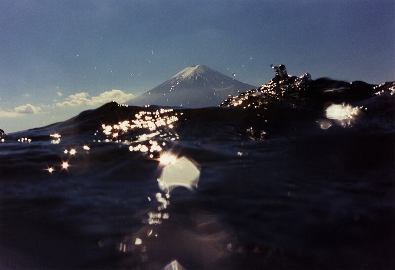 articles/2013/08/20/asako-narahashi-at-pier-24-is-the-daily-pic-by-blake-gopnik/asako-daily-pic_hsta7s