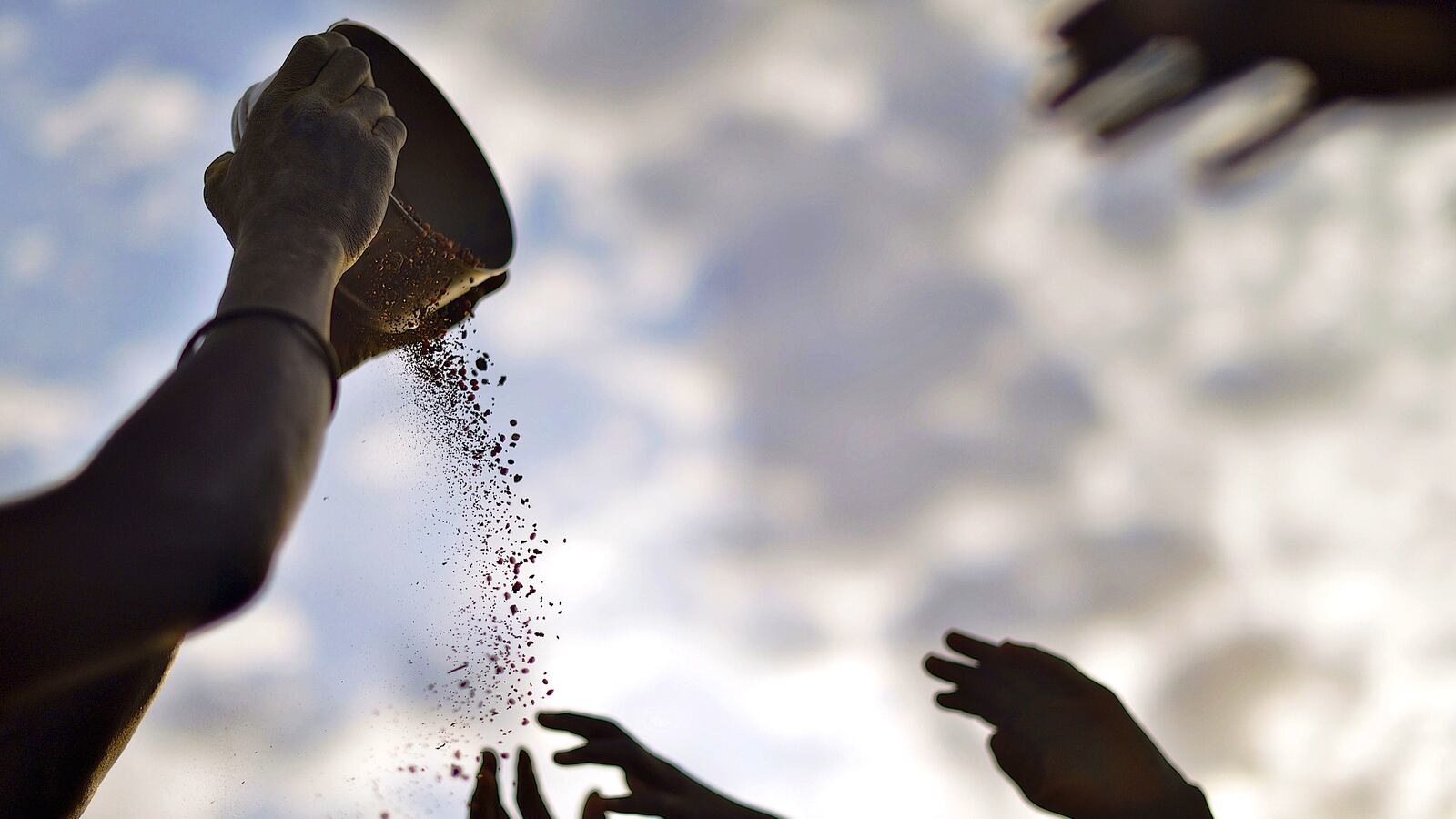 cheats/2015/05/27/world-hunger-down-since-1990/150527-UN-world-hunger-report-cheat_damjas