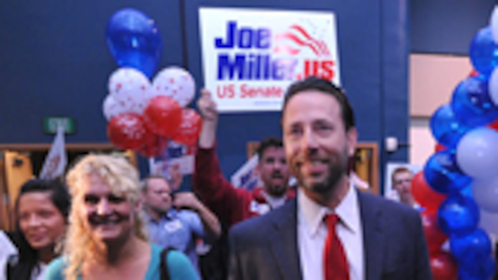 articles/2010/08/27/alaskan-senate-race-pressure-on-murkowski-third-party-run/walshe-miller_122374_vk1bzp