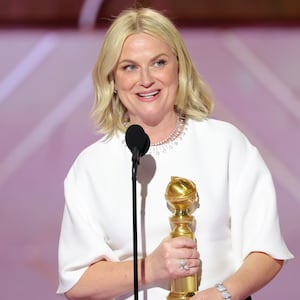 Amy Poehler accepts her Golden Globe