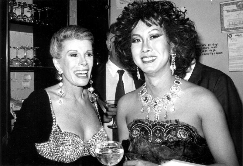galleries/2014/12/22/the-lgbt-center-that-changed-our-lives/141220-lgbtq-center-03_f7jdk7