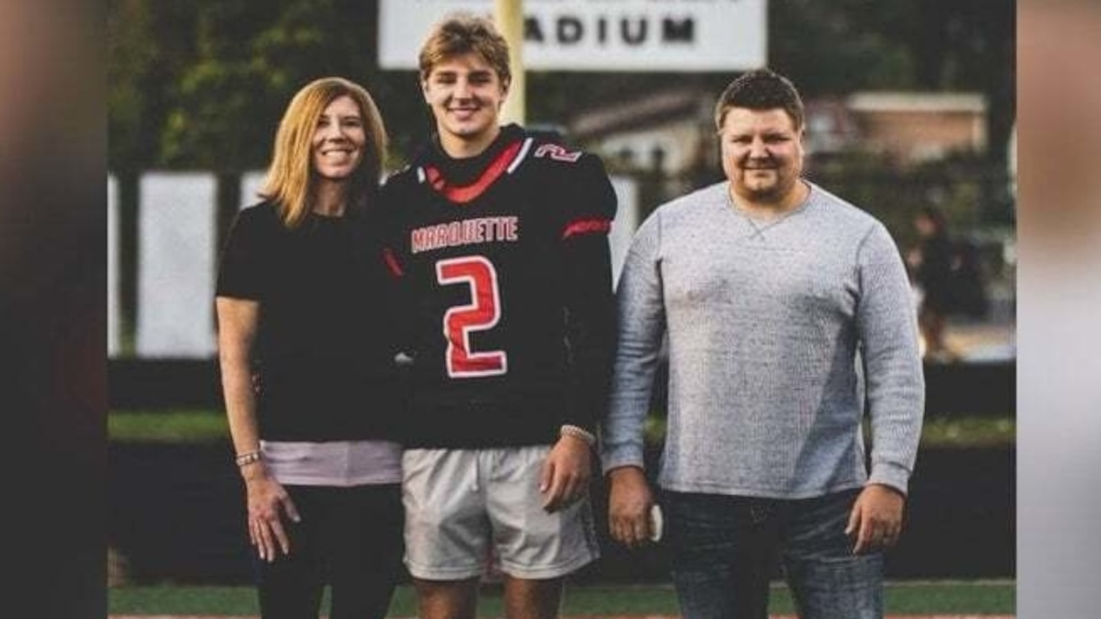 277468990_10159137314733823_7917441373783835514_n_yoj09z