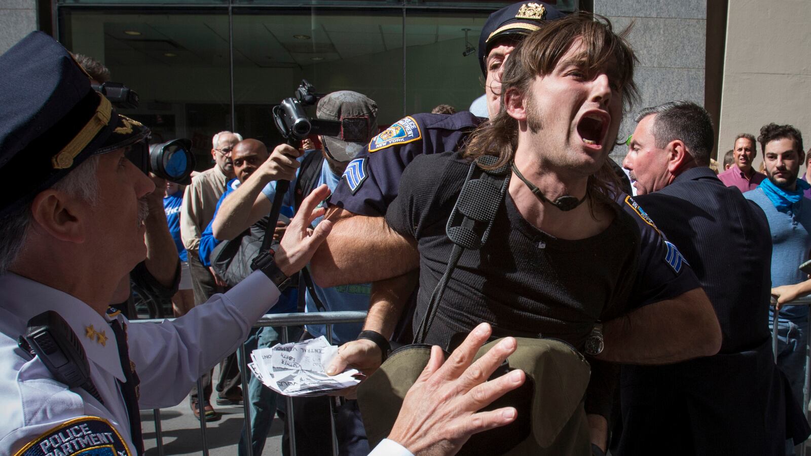 cheats/2014/09/22/flood-wall-street-protests-begin/140922-flood-wall-st-cheat_f3ustr