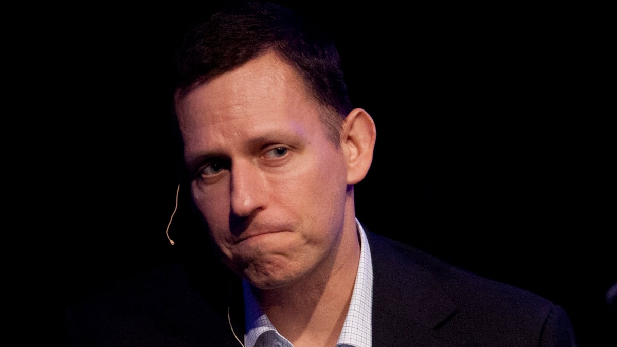 cheats/2012/08/21/thiel-sells-facebook-shares/peter-thiel-sells-facebook-stock-cheat_a6y2sn