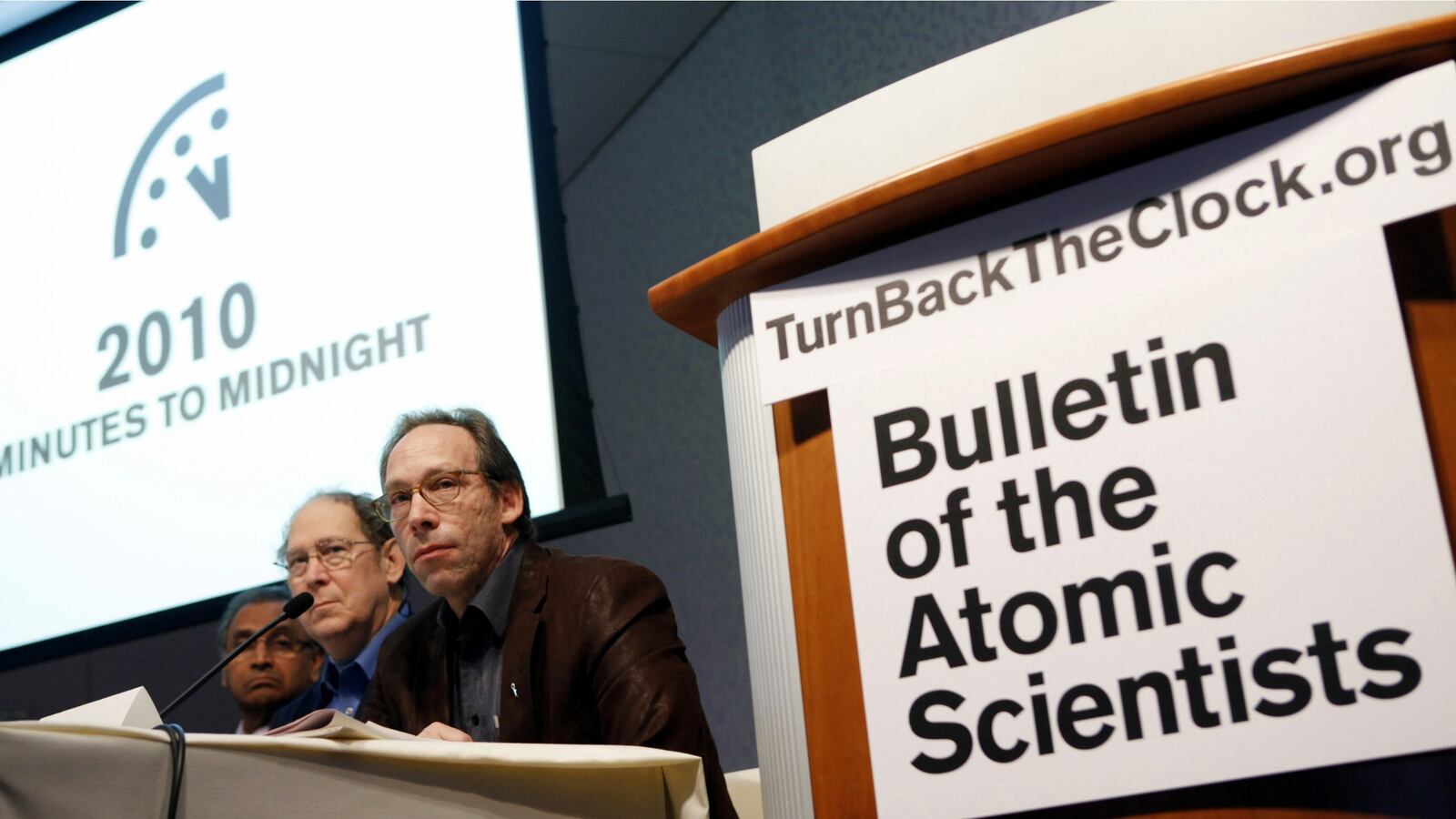 cheats/2017/01/26/doomsday-clock-inches-closer-to-apocalypse/170126-doomsday-clock-cheat_wk34r7