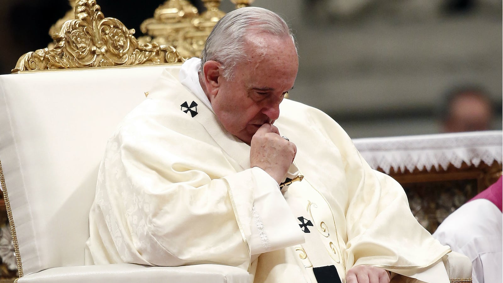 cheats/2014/12/25/pope-francis-phones-iraqi-refugees/141214-popepet-cheat_ogbosu