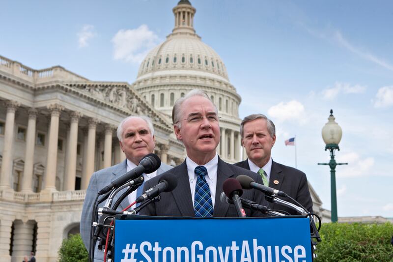 articles/2013/08/23/the-best-republican-efforts-are-not-enough-to-defund-obamacare/130822-Tomasky-Obamacare-tease_qkatro