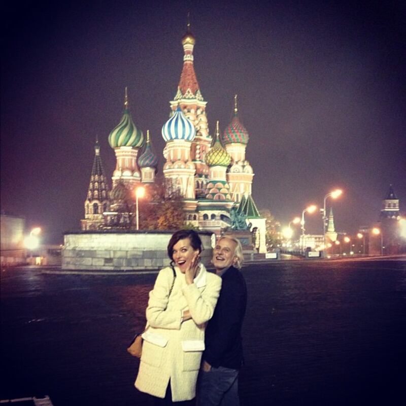 galleries/2012/10/21/tom-hanks-miley-cyrus-more-celebrity-twitter-pictures-photos/milla_jovovich_wq6ysc