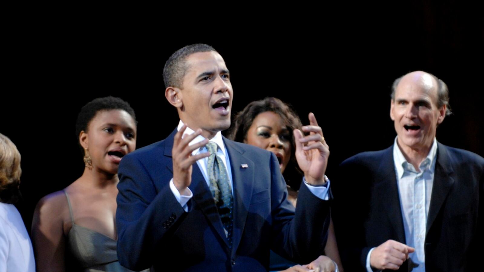 articles/2012/03/16/why-columnists-love-speeches/obama-sings_mewwad