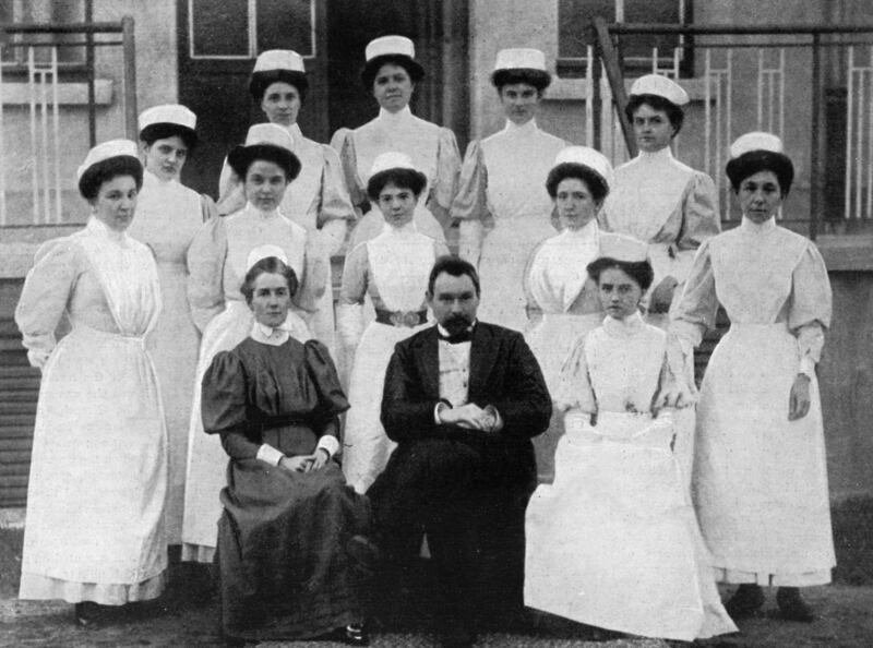 articles/2016/05/01/the-saintly-nurse-executed-for-being-a-spy/160429-troy-edith-cavell-embed1_f8yvgp