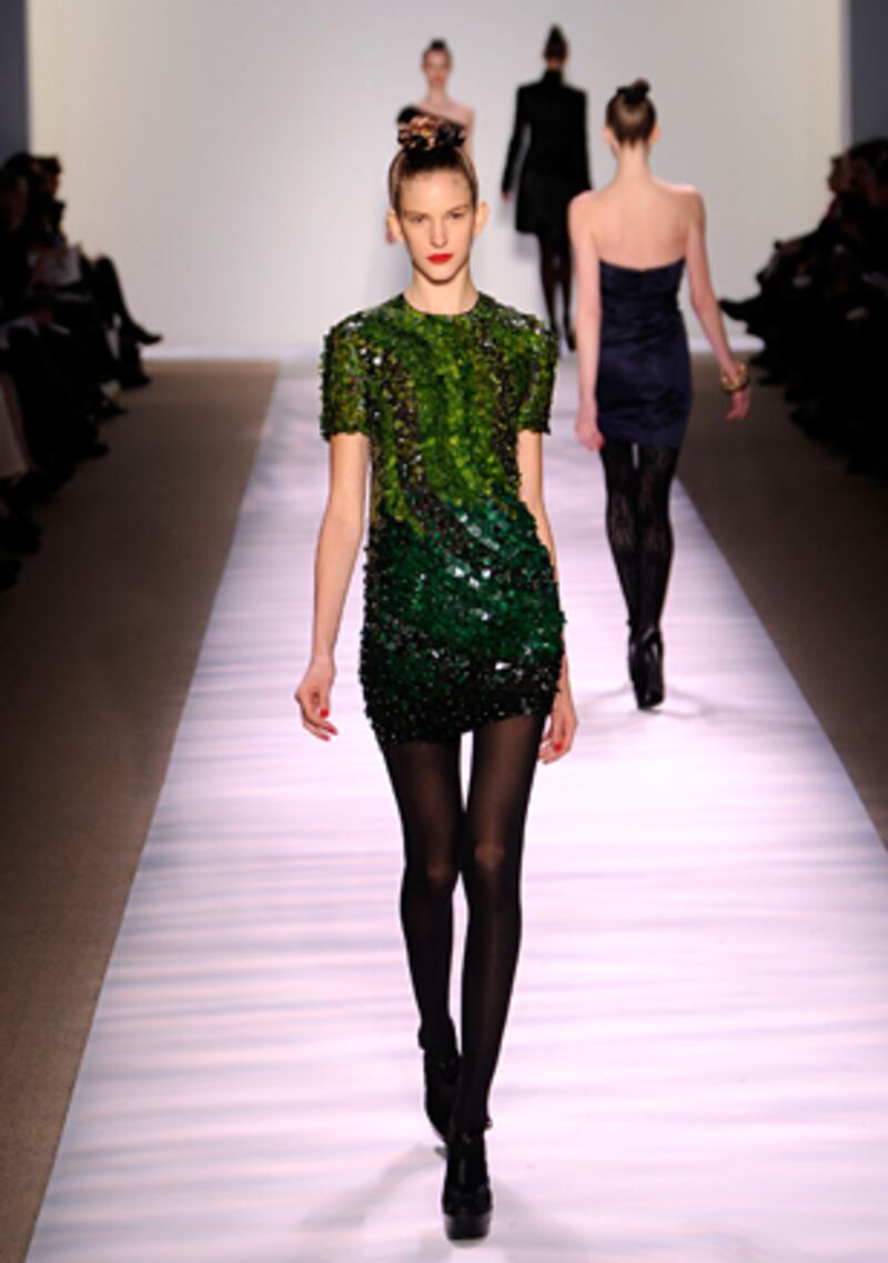 galleries/2010/02/15/fashion-week-day-5/fashion-week-wrap-3---lhuillier_82178_kdvh1z