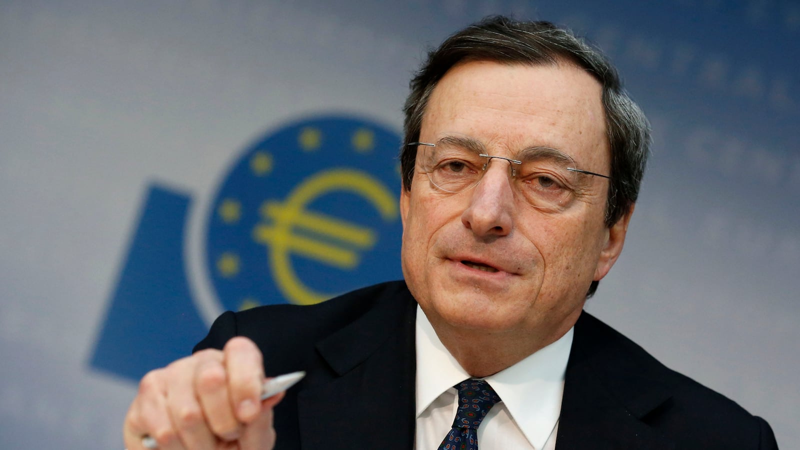 cheats/2012/07/05/ecb-drops-rates-to-record-low/ecb-low-interest-rates-cheat_tv8v4z
