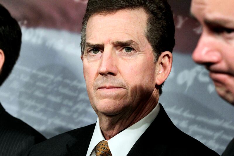 articles/2011/09/08/jim-demint-gop-s-new-kingmaker-courted-by-mitt-romney-rick-perry-others/jim-demint-murphy_odpagc