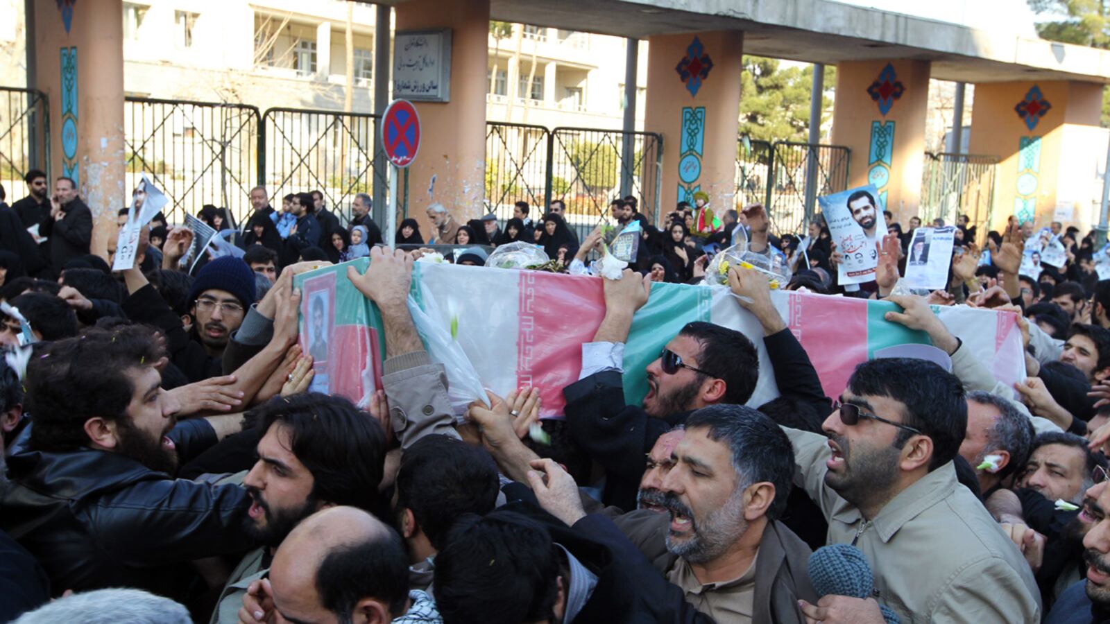 cheats/2012/01/13/iran-buries-dead-nuclear-expert/iranian-nuclear-scientist-buried-cheat_rkki5a
