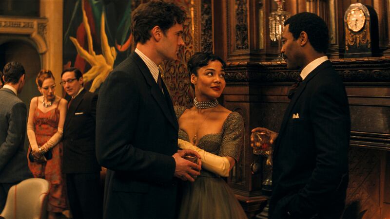 (L-R) Tom Bateman, Tessa Thompson, and Nicholas Pinnock in Hedda.