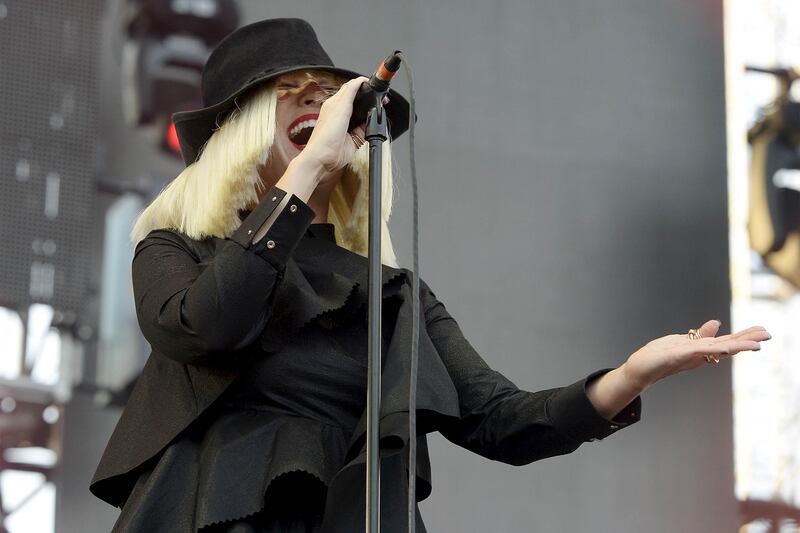 galleries/2016/03/11/sxsw-2016-s-hottest-events-the-obamas-keanu-future-and-more/160310-sxsw-sia_rsrz9r