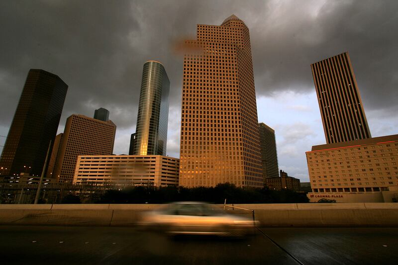 galleries/2012/04/25/bestsellers-by-city-what-books-are-you-reading/so-bestseller-cities-houston_ngpvur