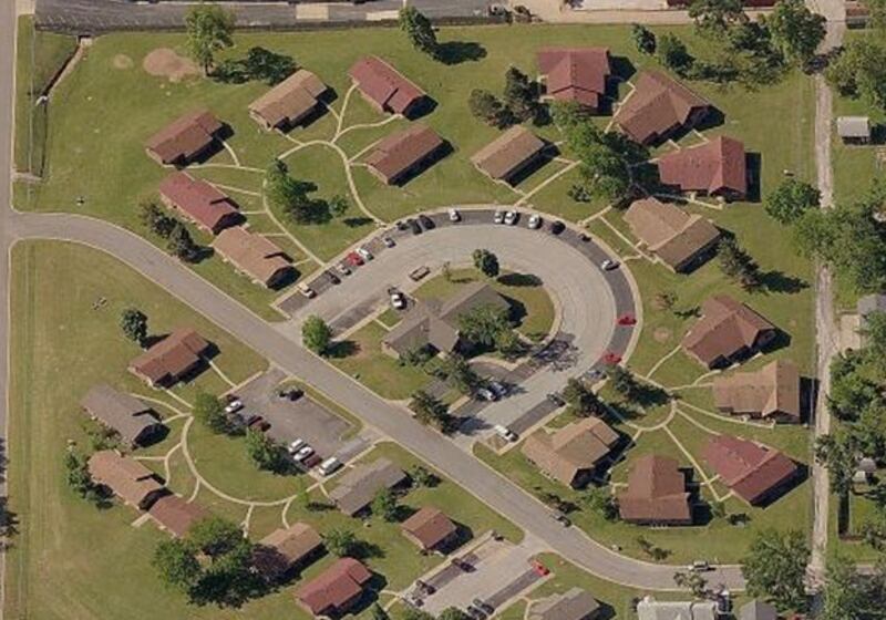 galleries/2011/05/25/joplin-mo-before-and-after-the-storm/joplin-before-after---horseshoe-before_uz6mjj