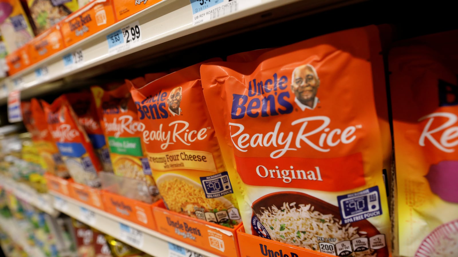 2020-06-17T155348Z_118992249_RC23BH94O0OA_RTRMADP_3_PEPSICO-RACE-AUNT-JEMIMA_kl7spa