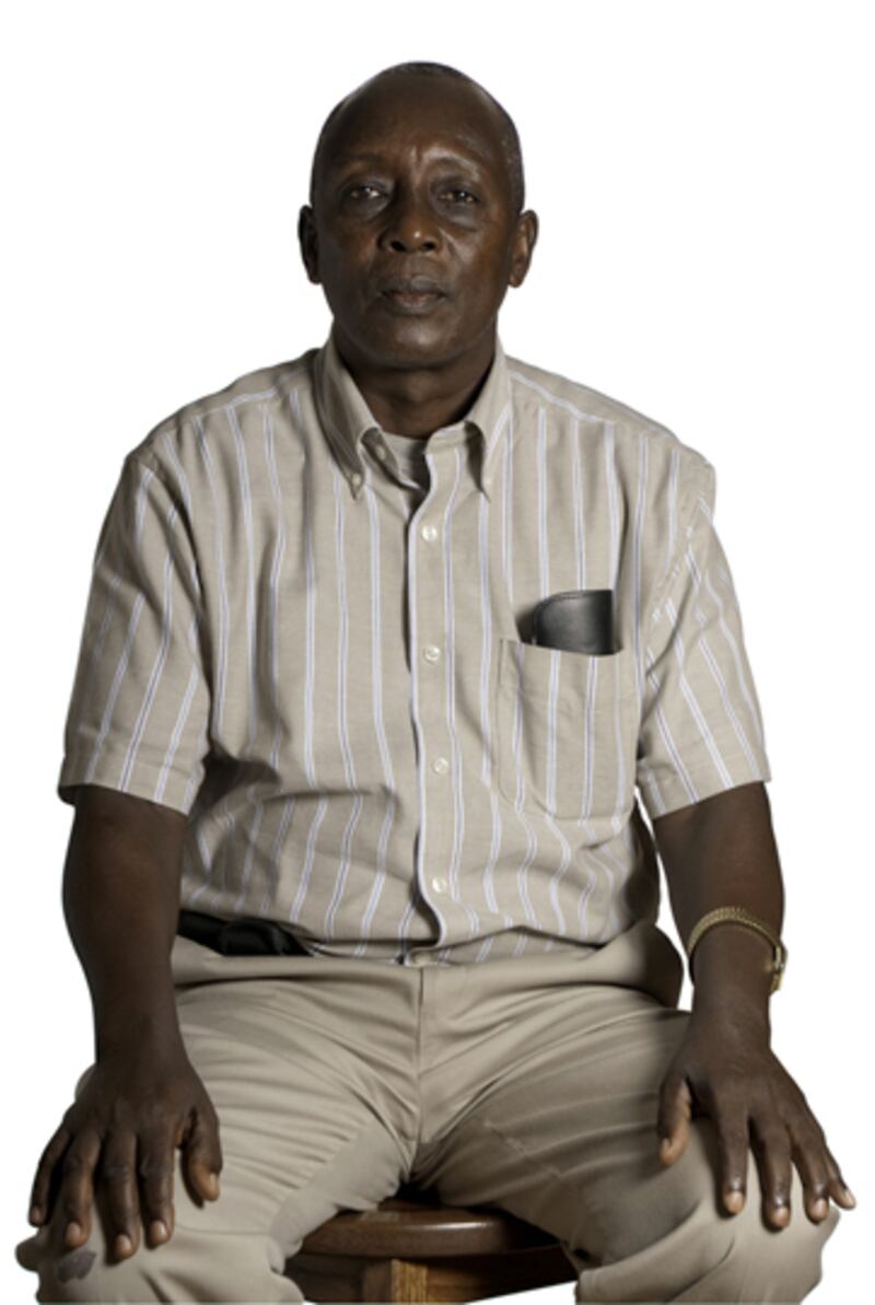 galleries/2012/03/05/congolese-refugee-portraits-photos/congolese-refugees-tan-shirt_l42nvi