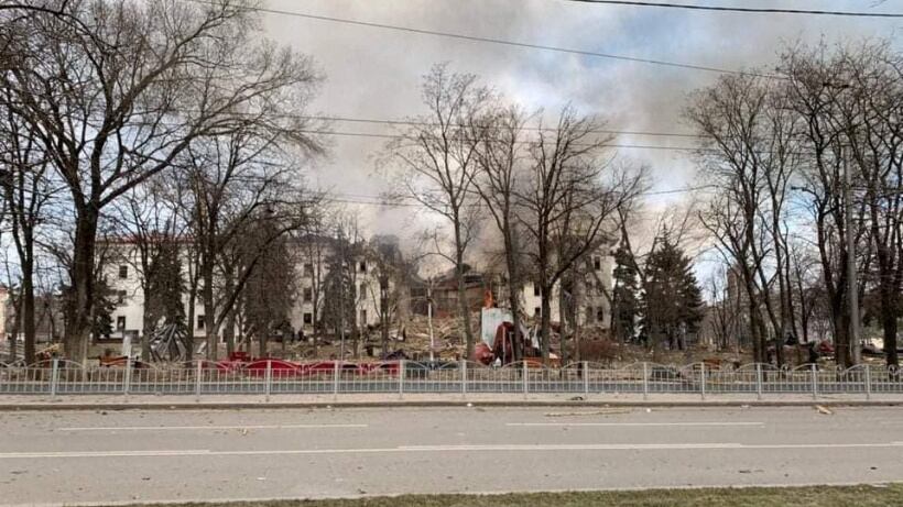 2022-03-16T185020Z_1762043792_RC2U3T9S7KHM_RTRMADP_3_UKRAINE-CRISIS-MARIUPOL-THEATRE_wf9tfi